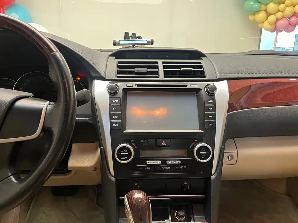 TOYOTA CAMRY 2014