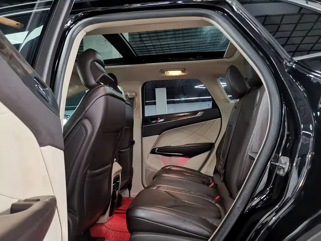 LINCOLN MKC 2018