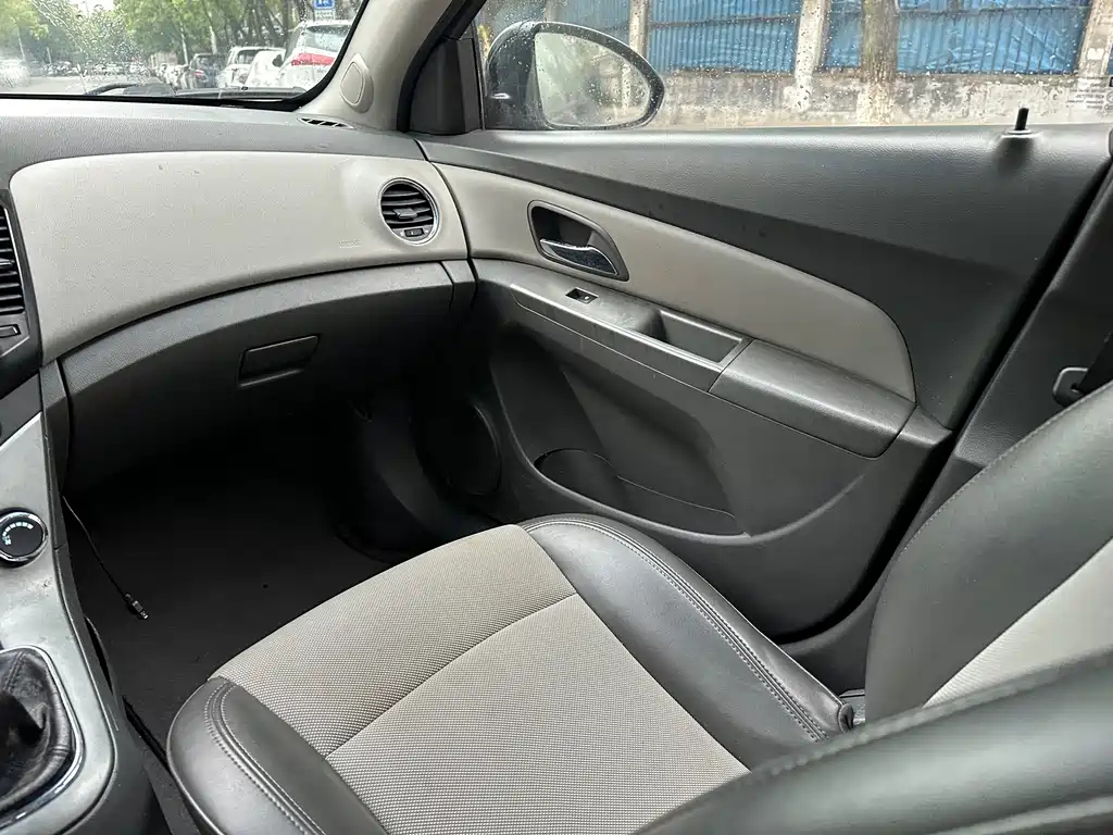 CHEVROLET CRUZE 2014