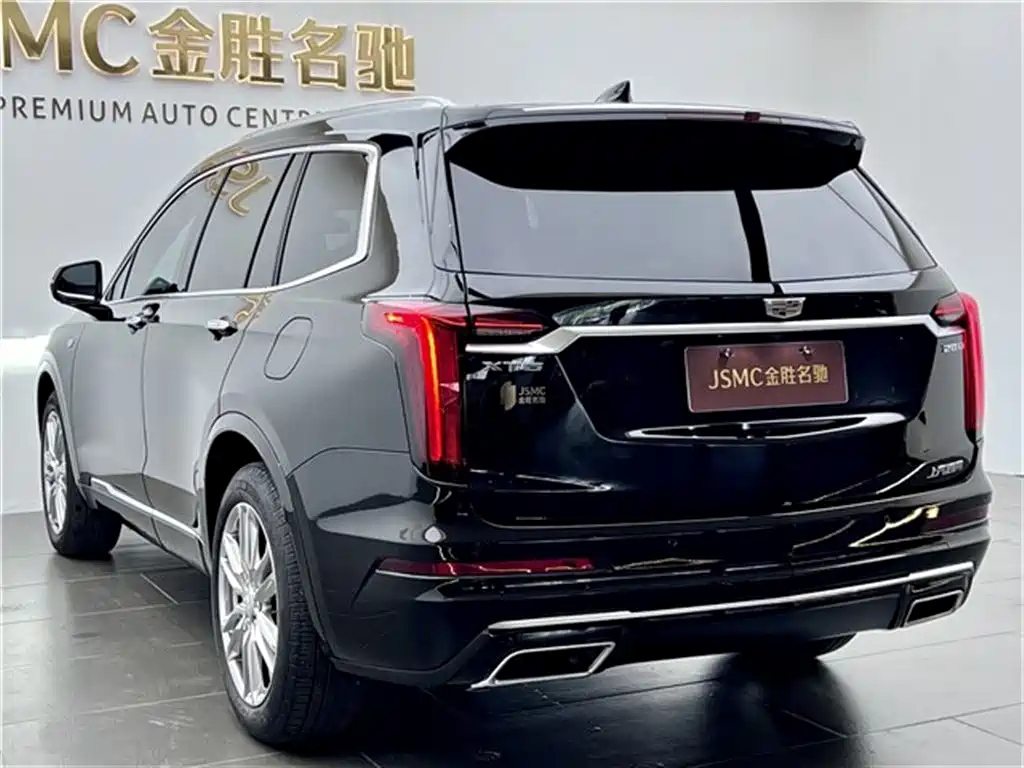 CADILLAC XT6 2021