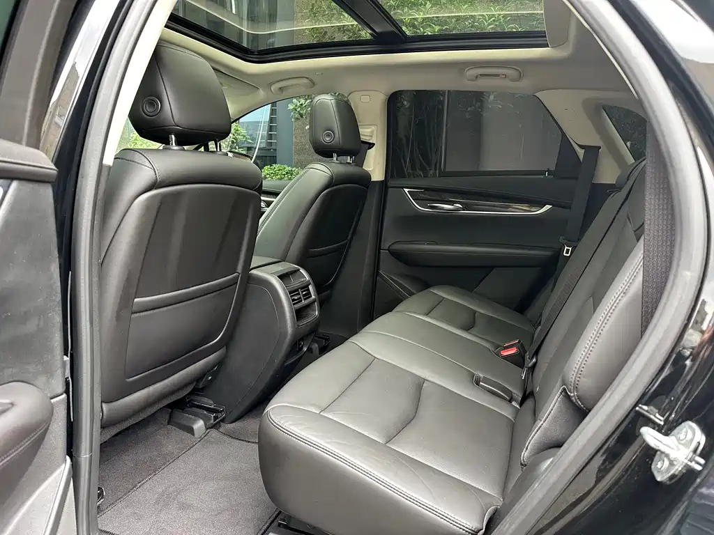 CADILLAC XT5 2018