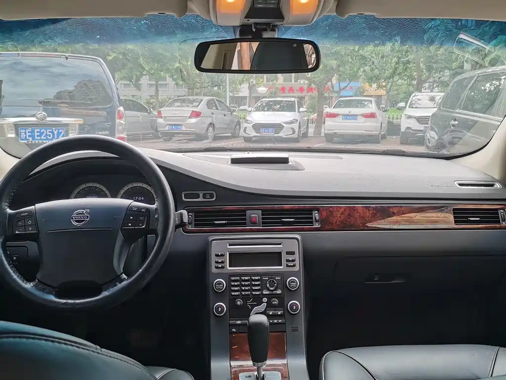 VOLVO S80L 2009