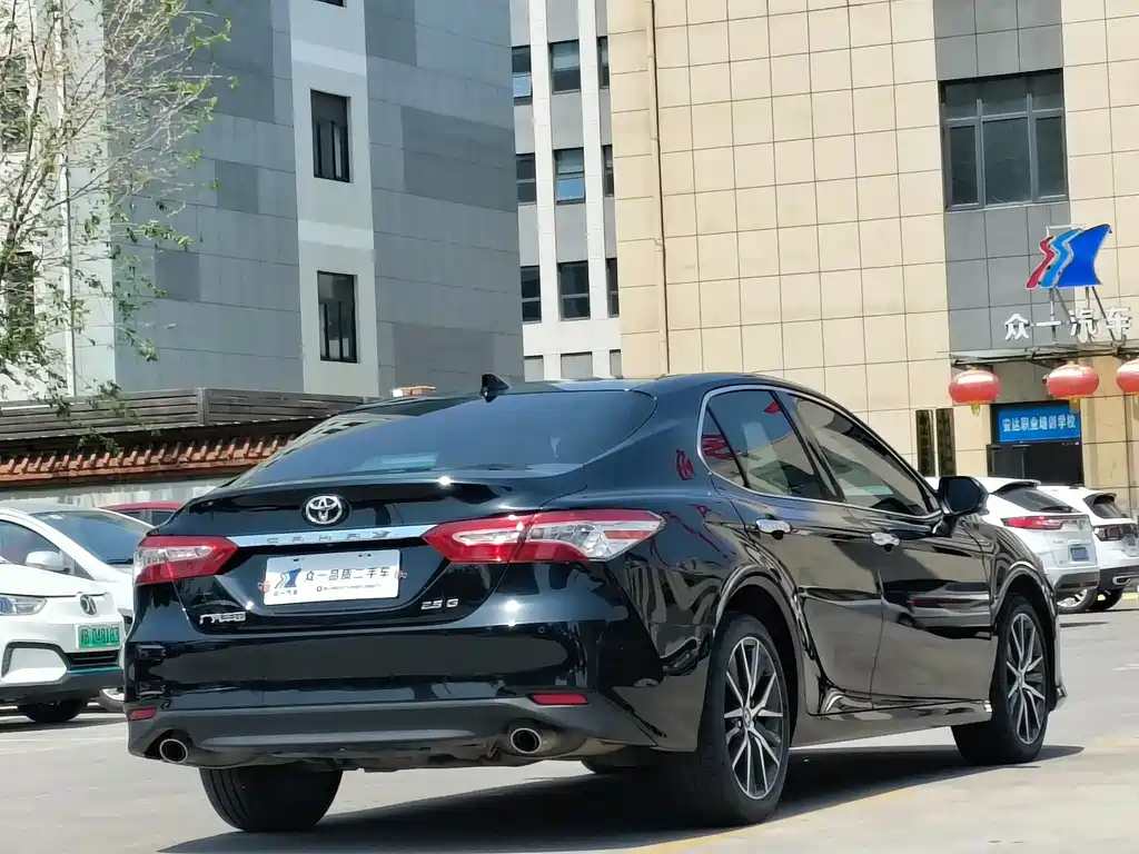 TOYOTA CAMRY 2022