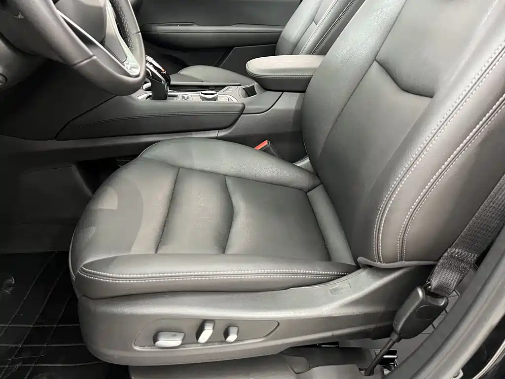 CADILLAC XT6 2023