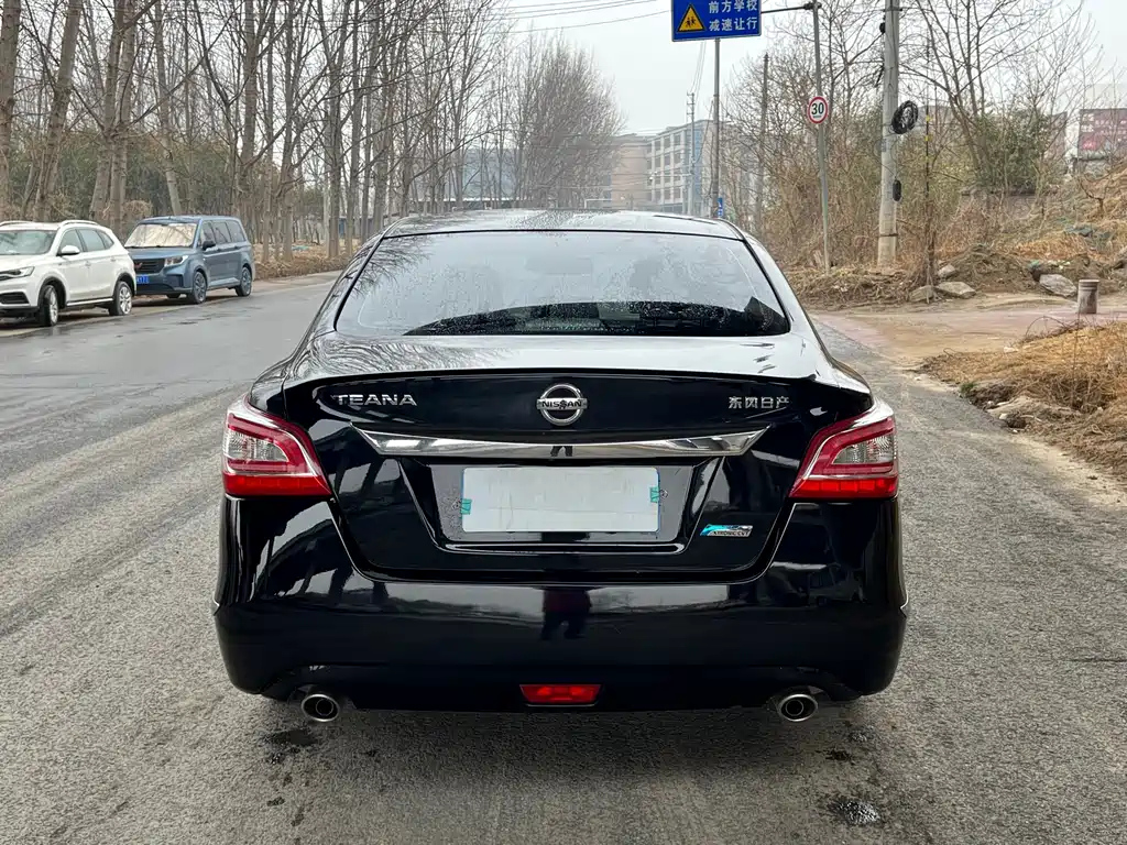 NISSAN TEANA 2016