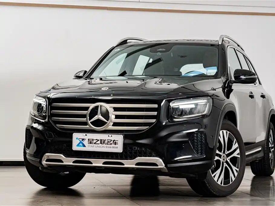 MERCEDES BENZ GLB 2024