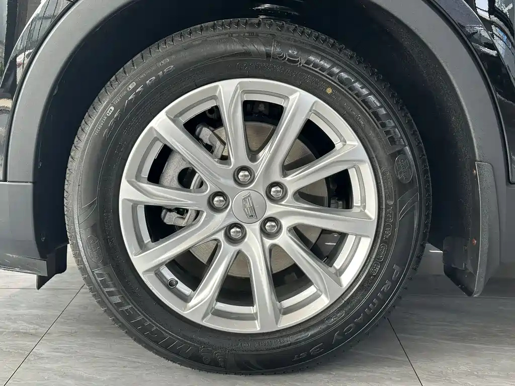 CADILLAC XT4 2021