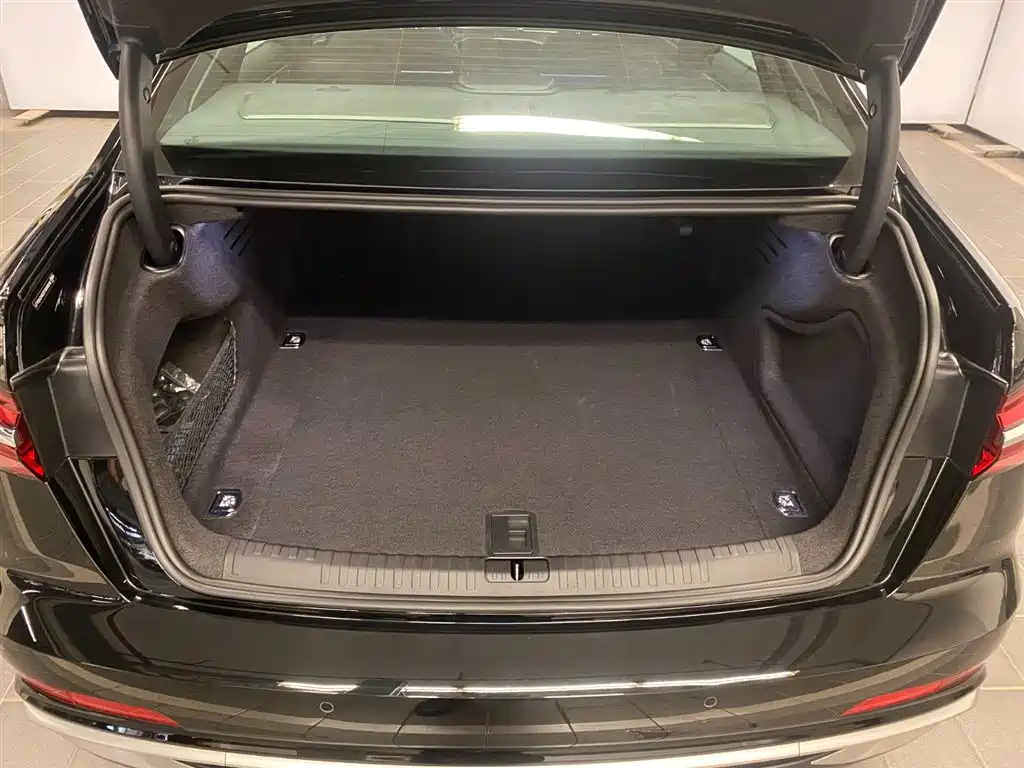 AUDI A6L 2023