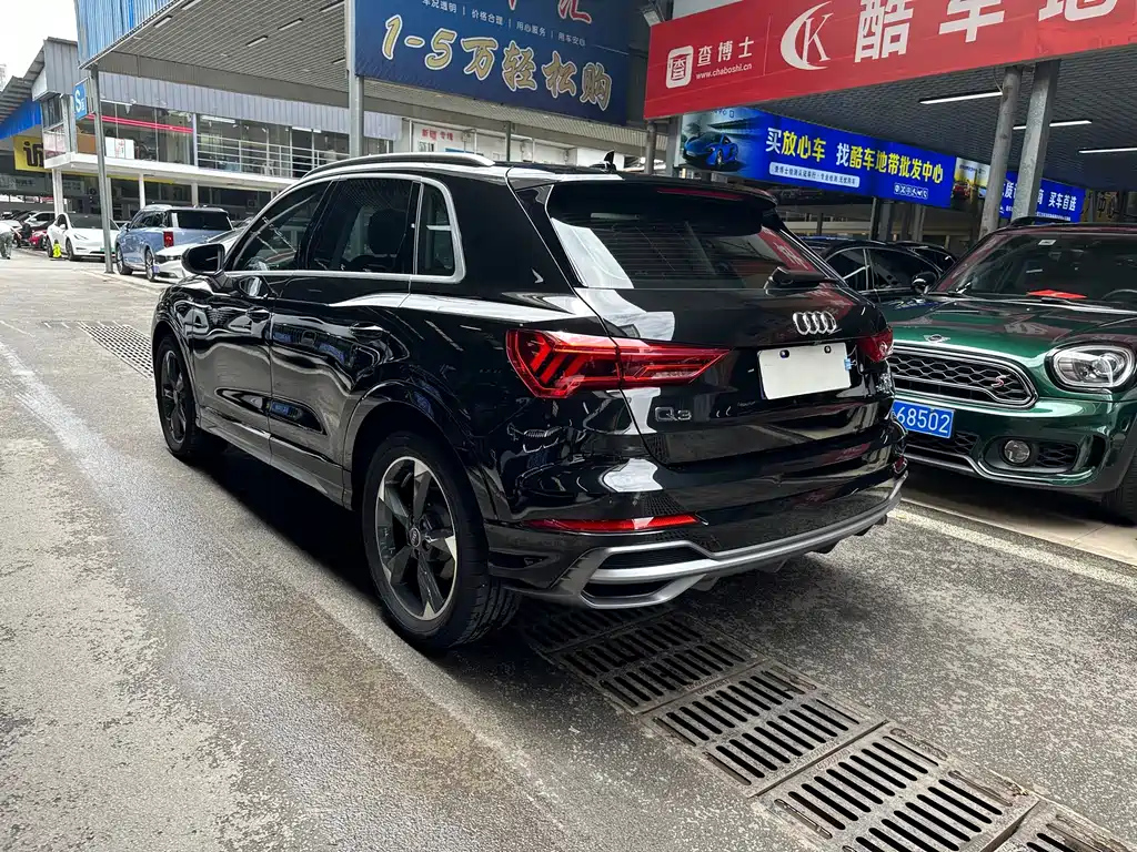 AUDI Q3 2022