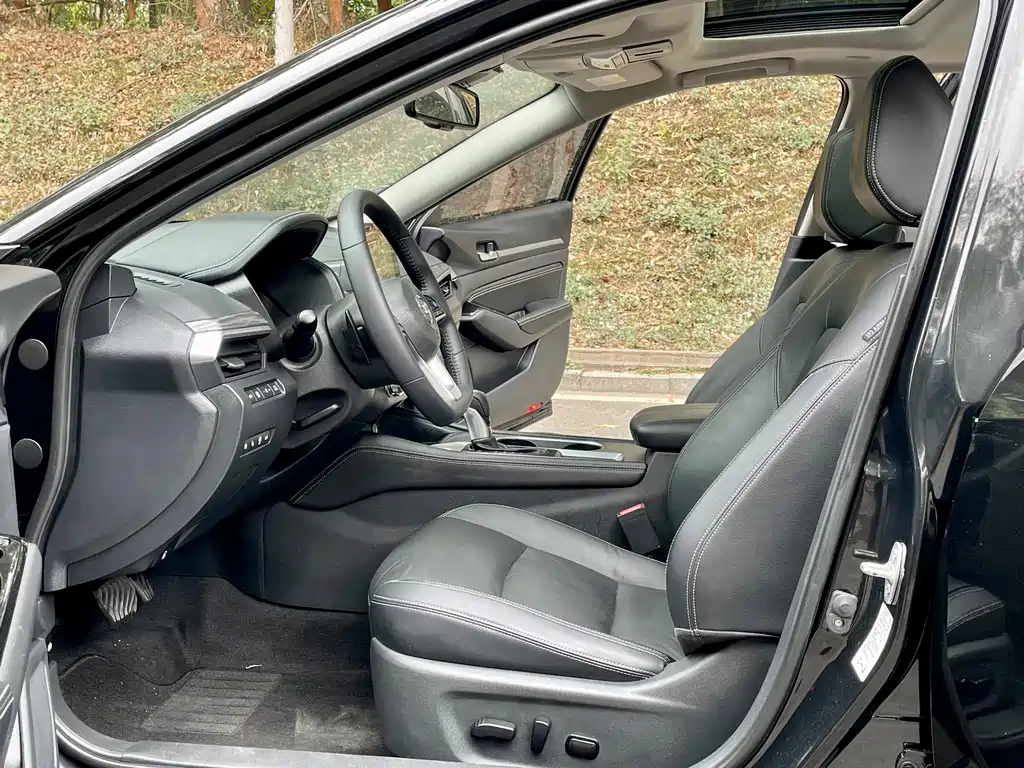 NISSAN TEANA 2021