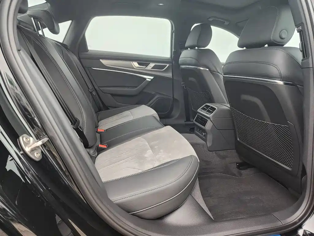 AUDI A6L 2024
