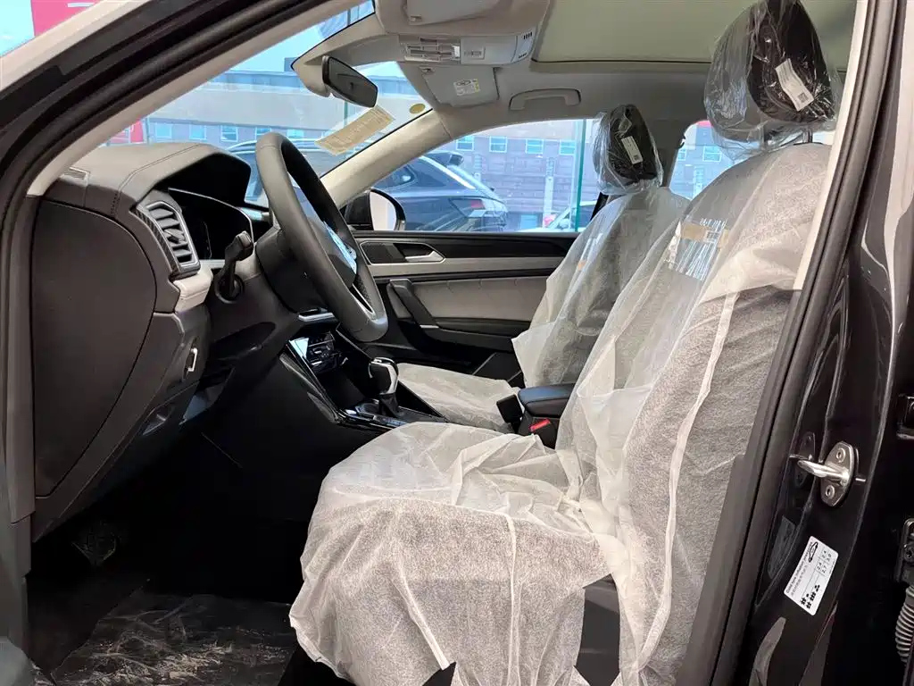 VOLKSWAGEN TAYRON 2023