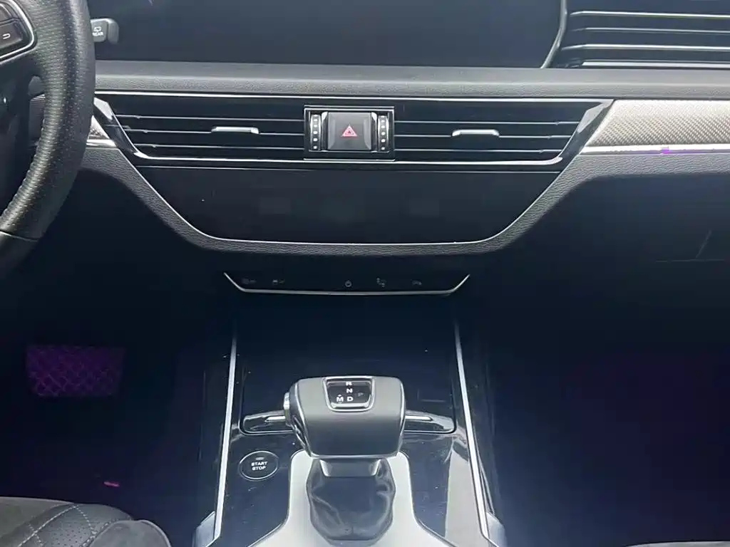 HONGQI HS5 2024