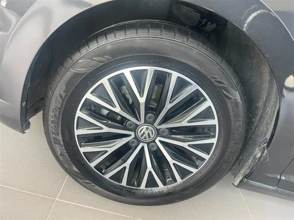 VOLKSWAGEN SAGITAR 2021