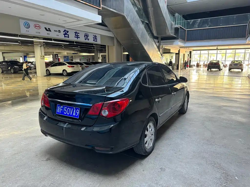 HYUNDAI CELESTA 2009