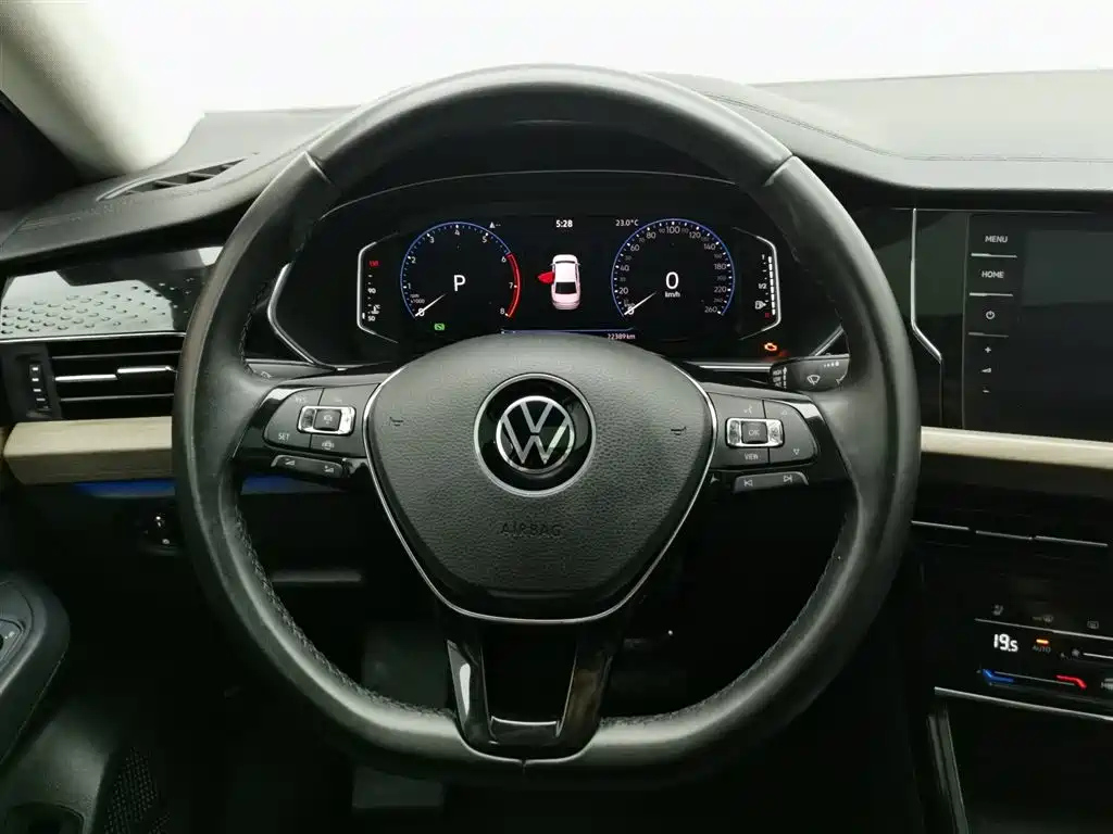 VOLKSWAGEN PASSAT 2021