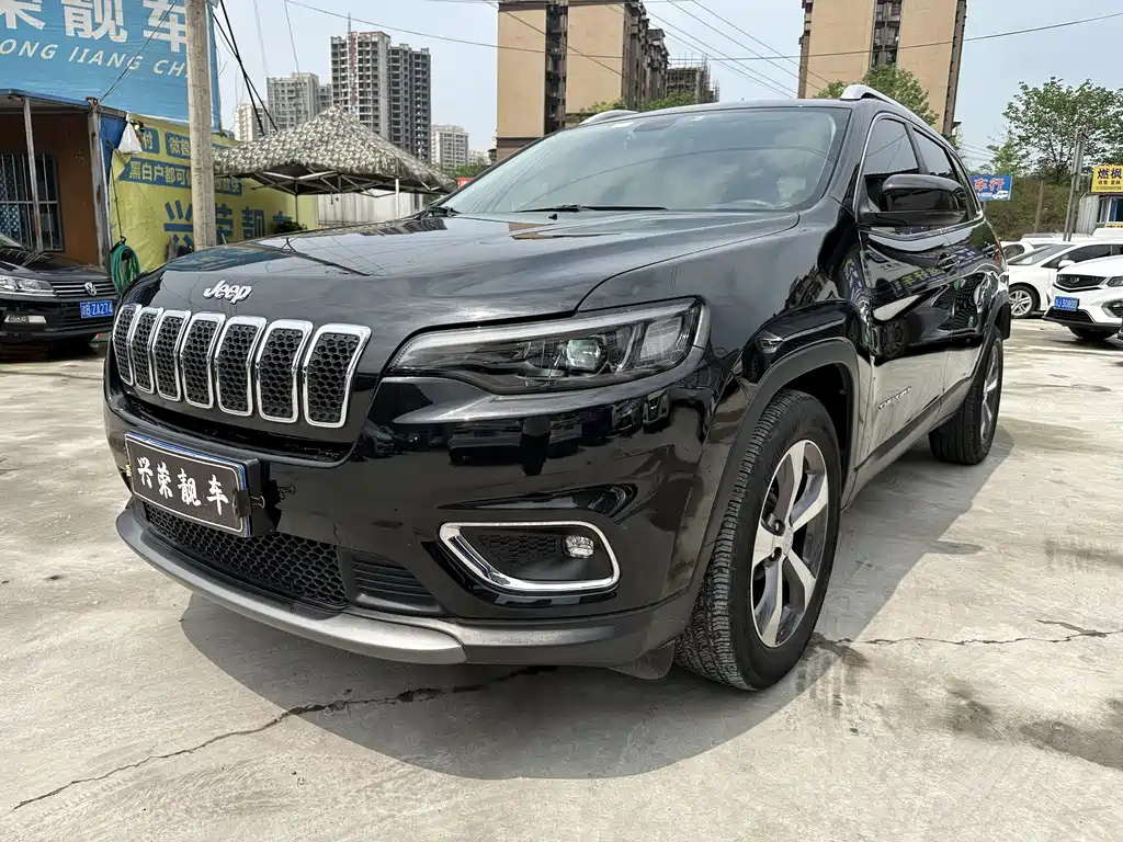 JEEP CHEROKEE 2020