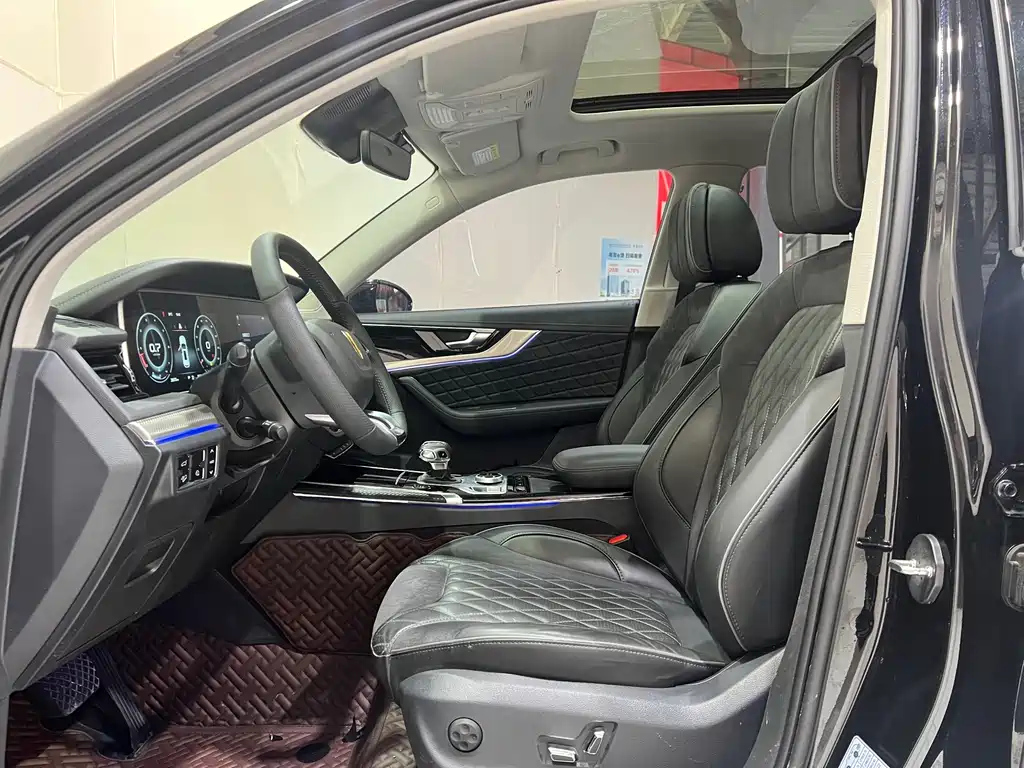HONGQI HS5 2020