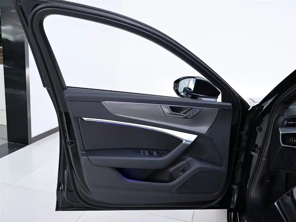 AUDI A6L 2023