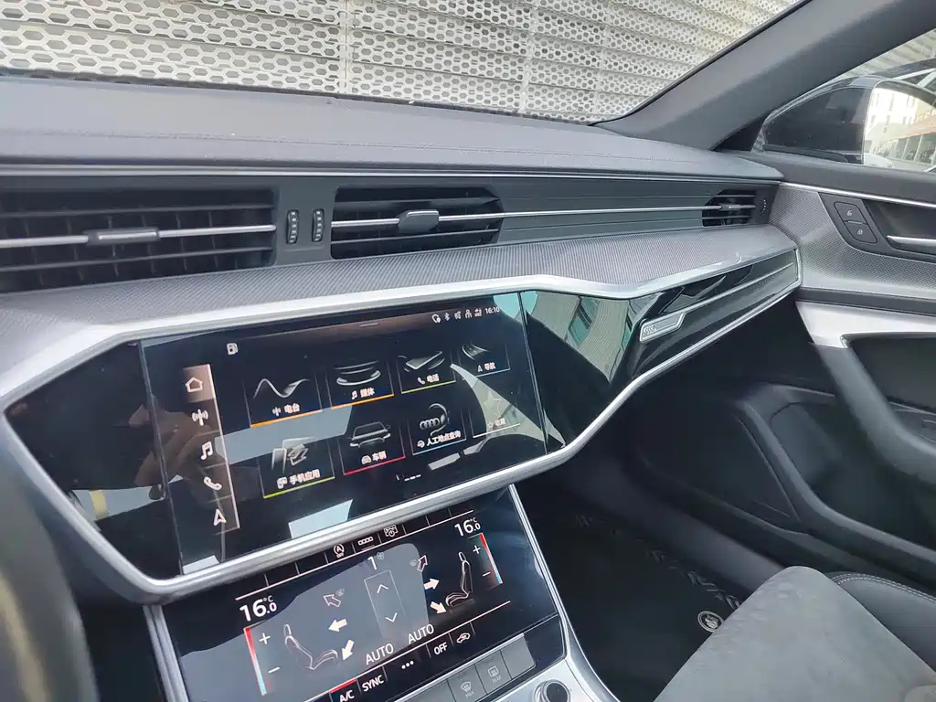 AUDI A6L 2021