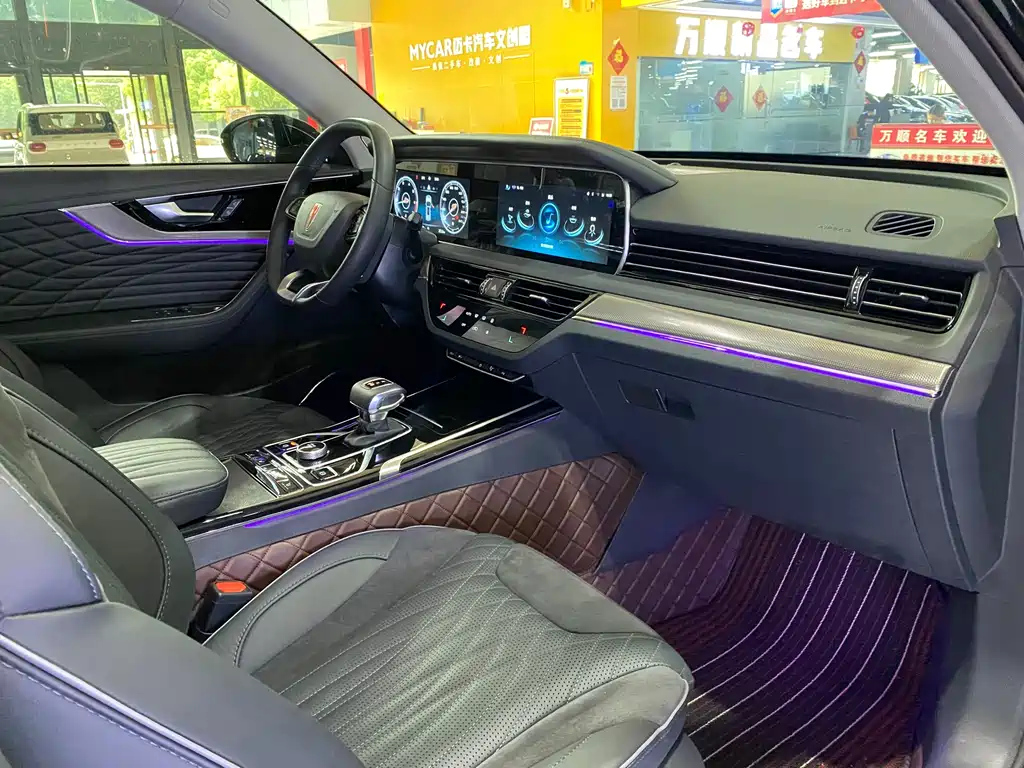 HONGQI HS5 2023