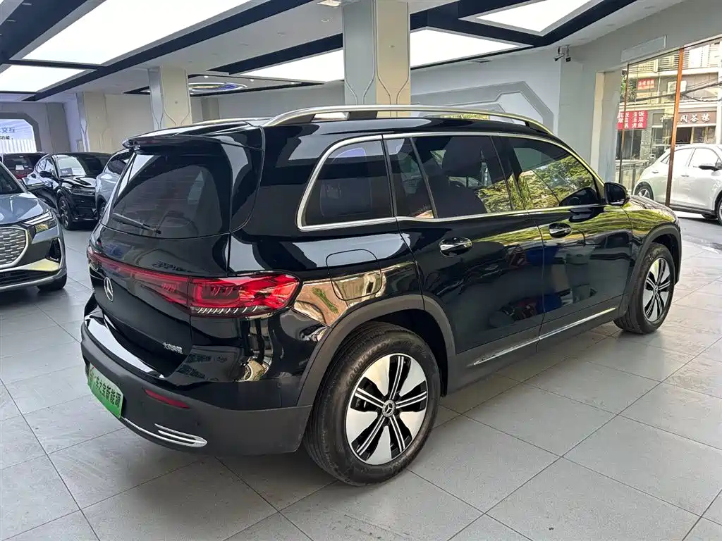 MERCEDES BENZ EQB 2023