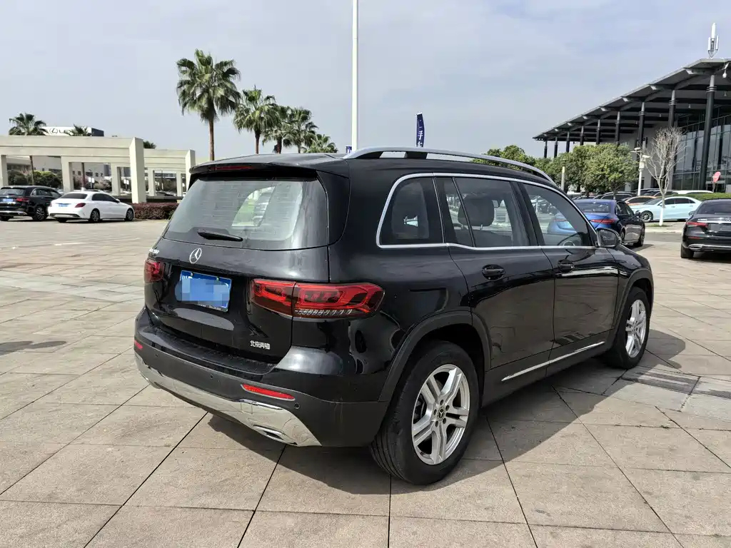 MERCEDES BENZ GLB 2022