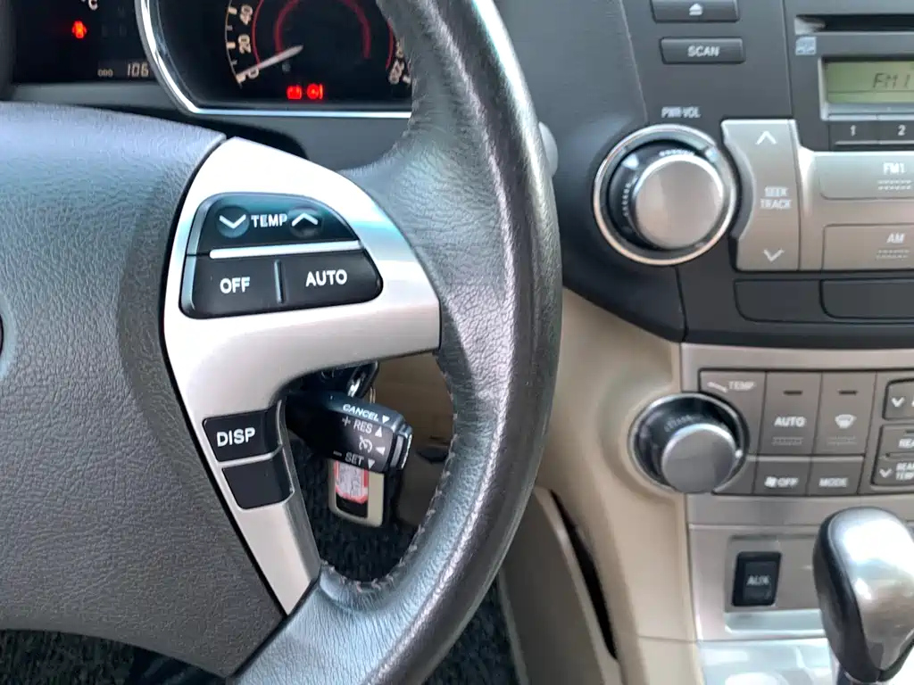 TOYOTA HIGHLANDER 2013
