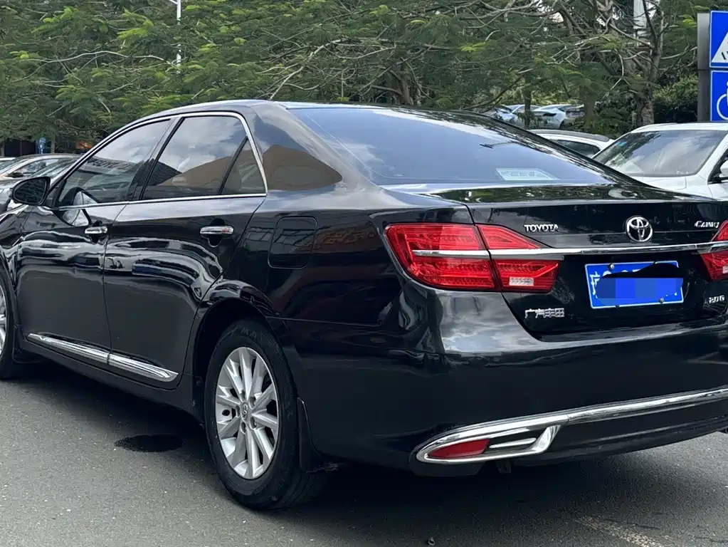 TOYOTA CAMRY 2017