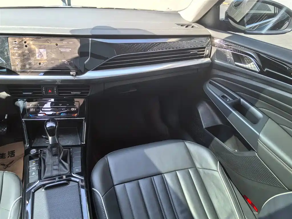 VOLKSWAGEN PASSAT 2021