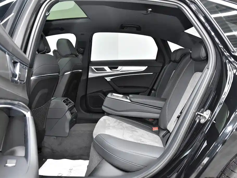 AUDI A6L 2023