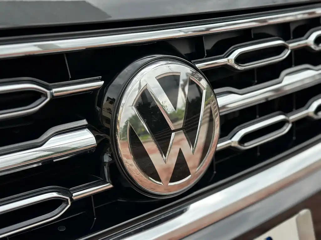 VOLKSWAGEN TAYRON 2020