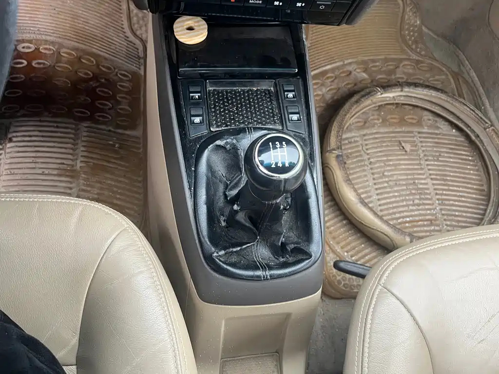 VOLKSWAGEN OTHER 2010