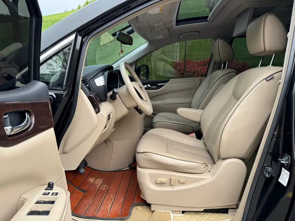 NISSAN QUEST 2014