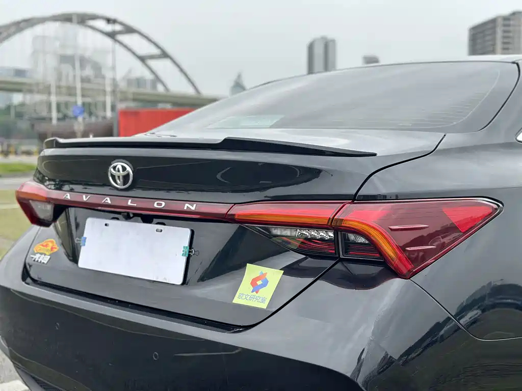 TOYOTA AVALON 2020