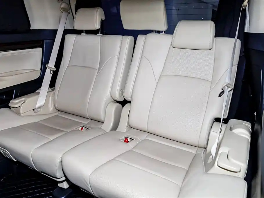 TOYOTA ALPHARD 2015
