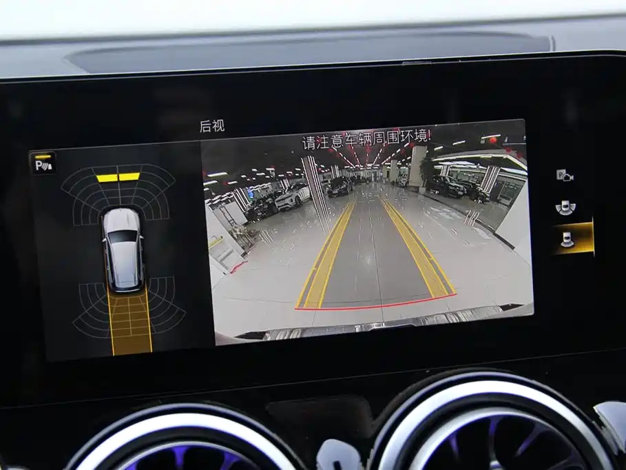 MERCEDES BENZ GLB 2022