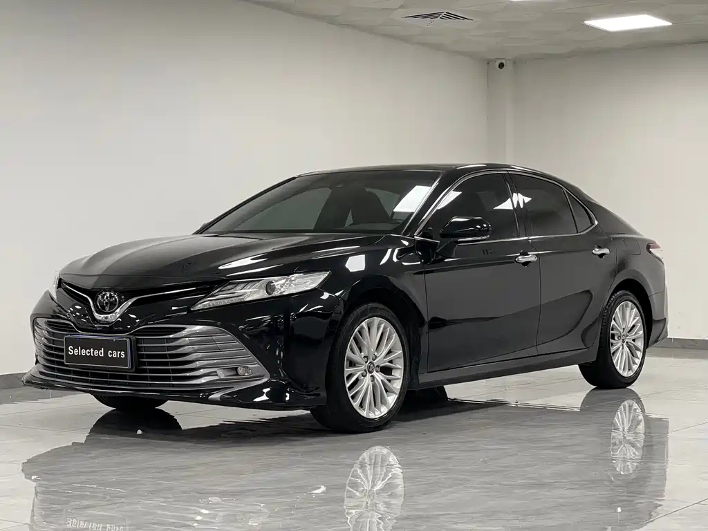 TOYOTA CAMRY 2021