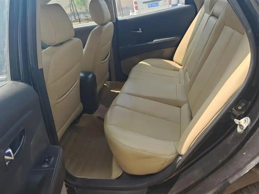 HYUNDAI CELESTA 2011