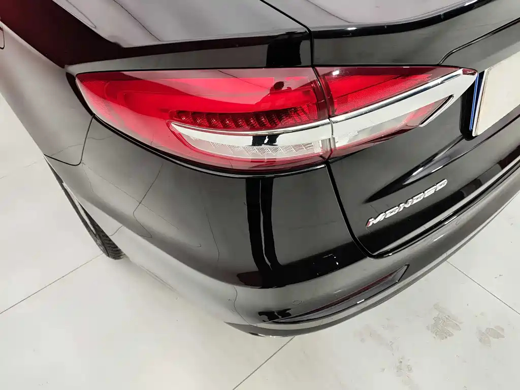 FORD MONDEO 2022