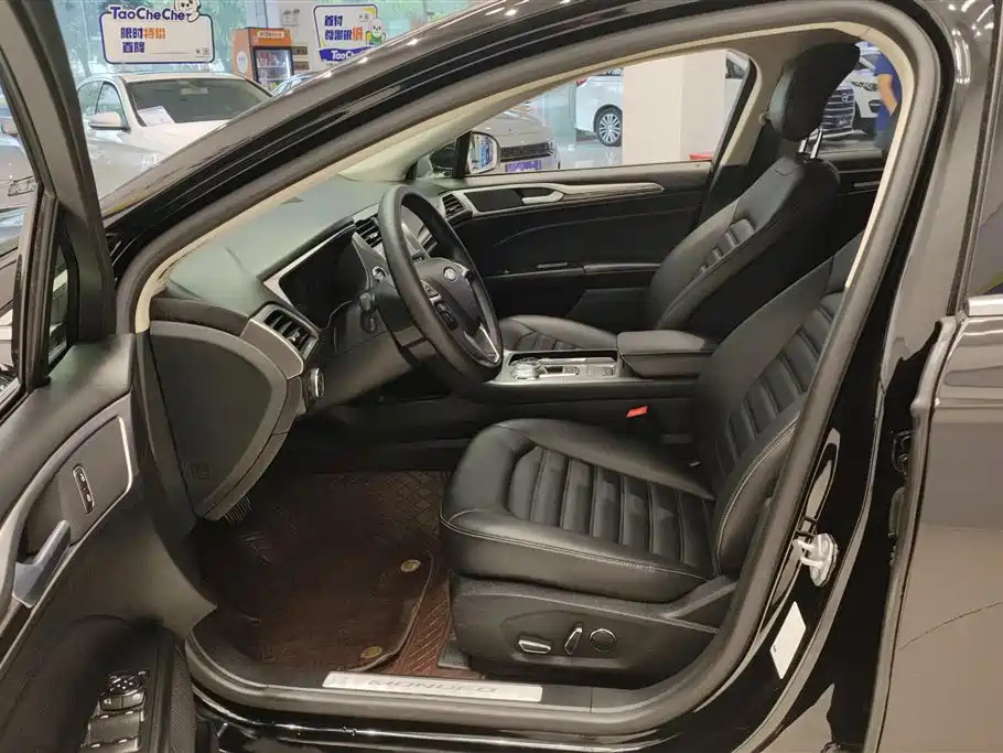 FORD MONDEO 2021