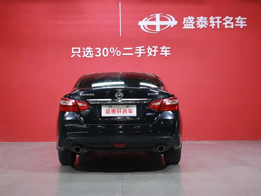 NISSAN TEANA 2018