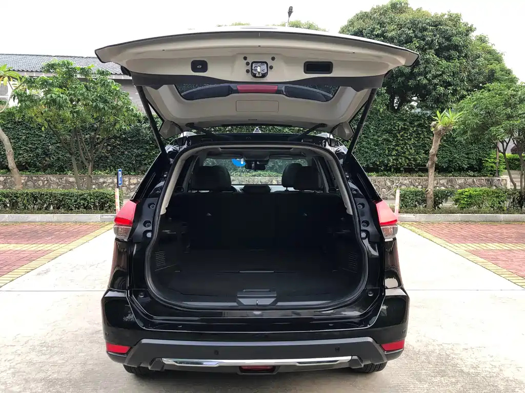 NISSAN X-TRAIL 2021