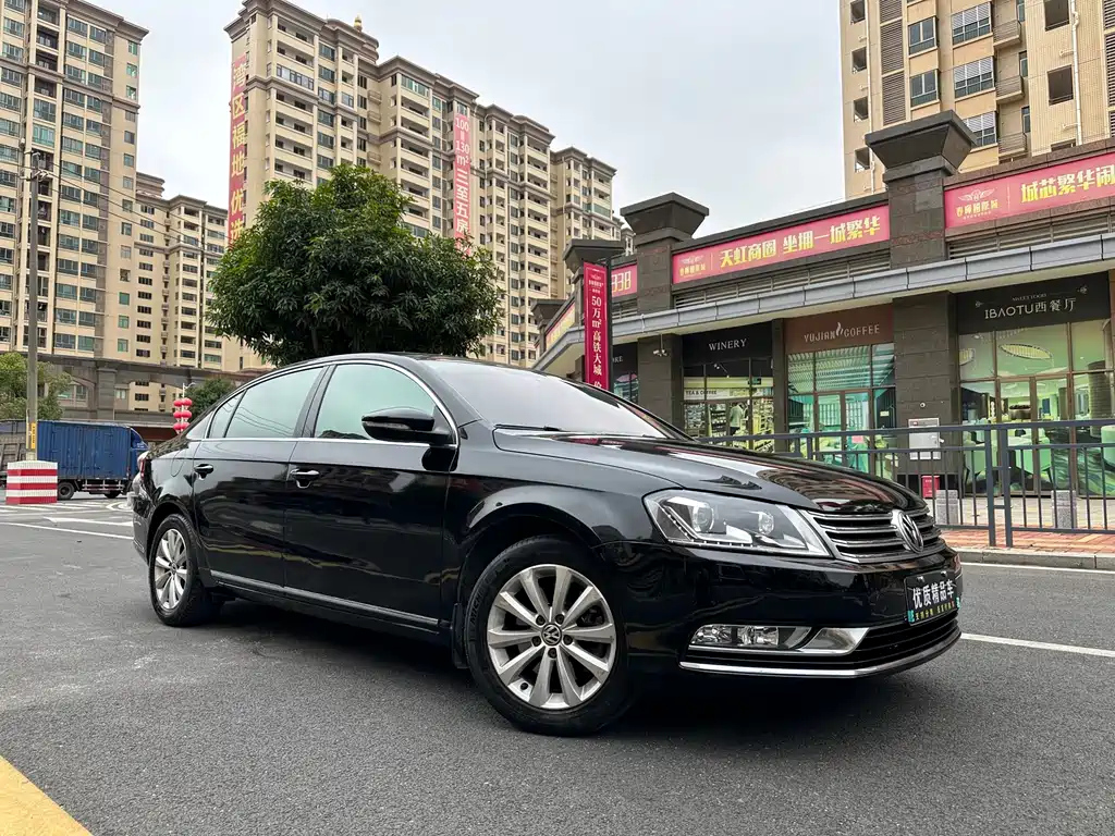 VOLKSWAGEN MAGOTAN 2015