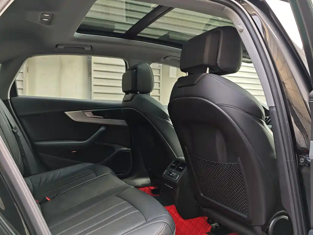 AUDI A4L 2022