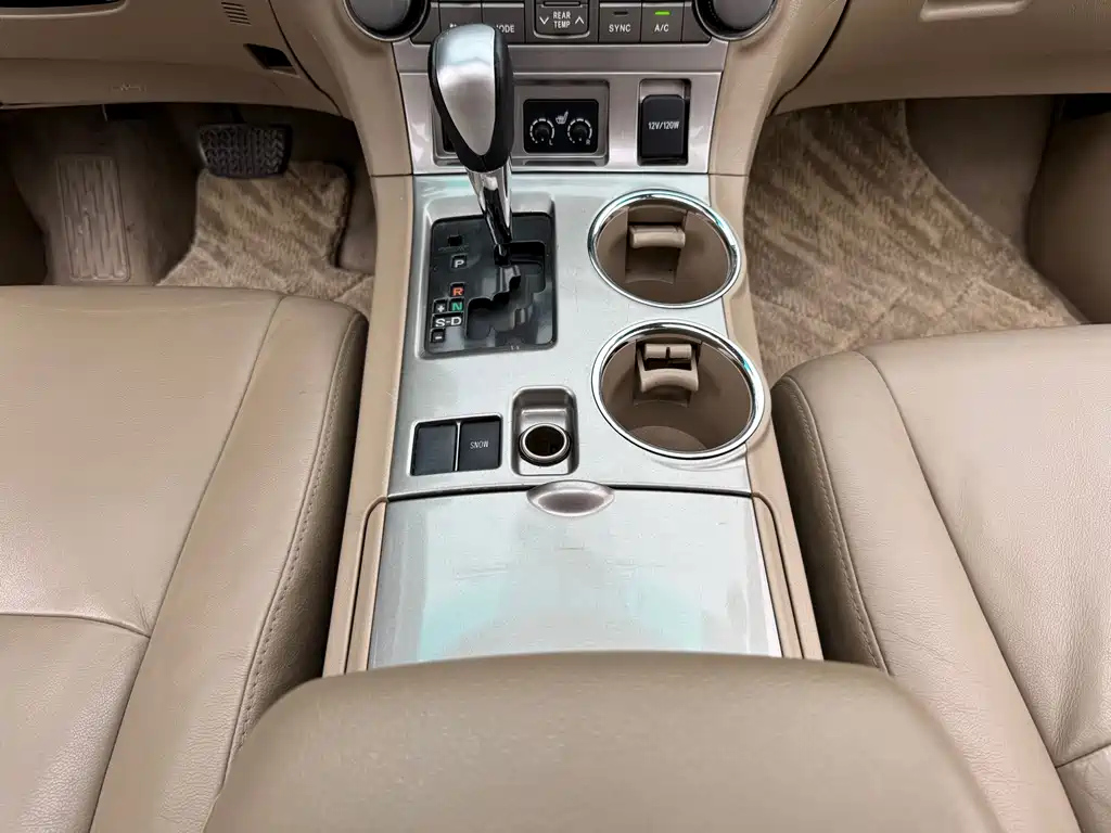 TOYOTA HIGHLANDER 2014