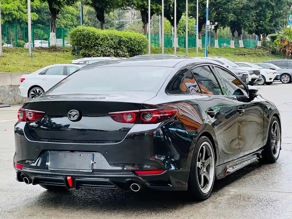 MAZDA 3 AXELA 2021