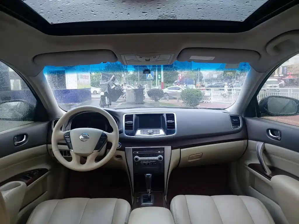 NISSAN TEANA 2009