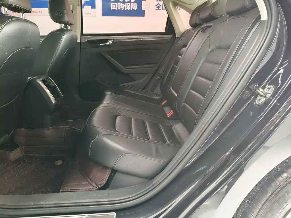VOLKSWAGEN PASSAT 2016