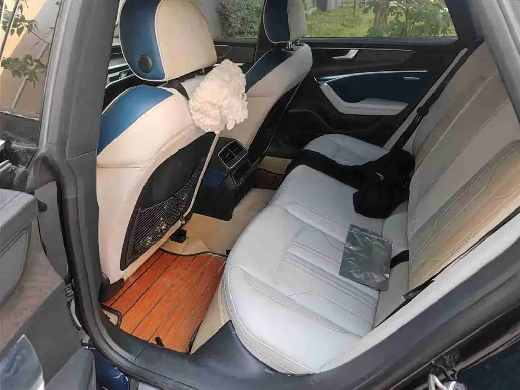 AUDI A7 2021